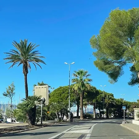 Appartement Rez-jardin Renove A Saint-raphael, Cote D'azur Saint-Raphaël
