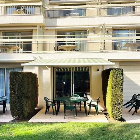 Rez-jardin Rénové à Saint-raphaël, Côte D'azur